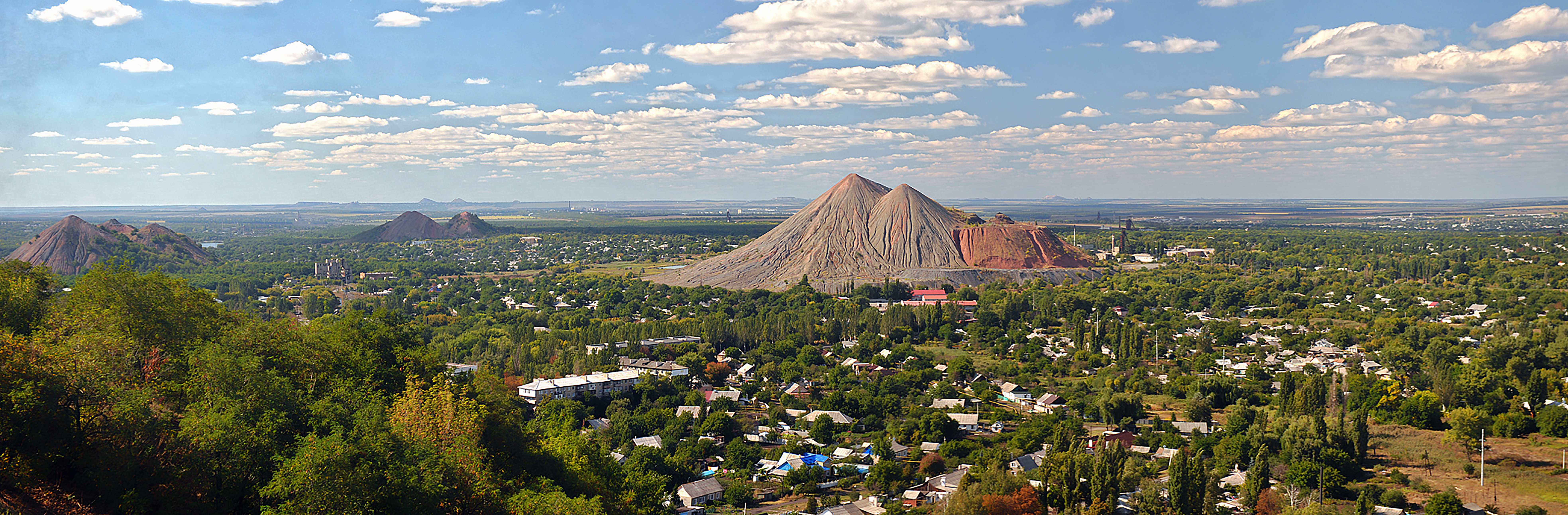 Петровский внутригородской район города Донецка.