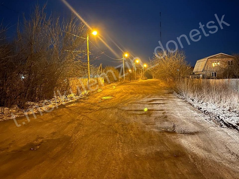 В поселке шахты № 29 Петровского района восстановили наружное освещение .