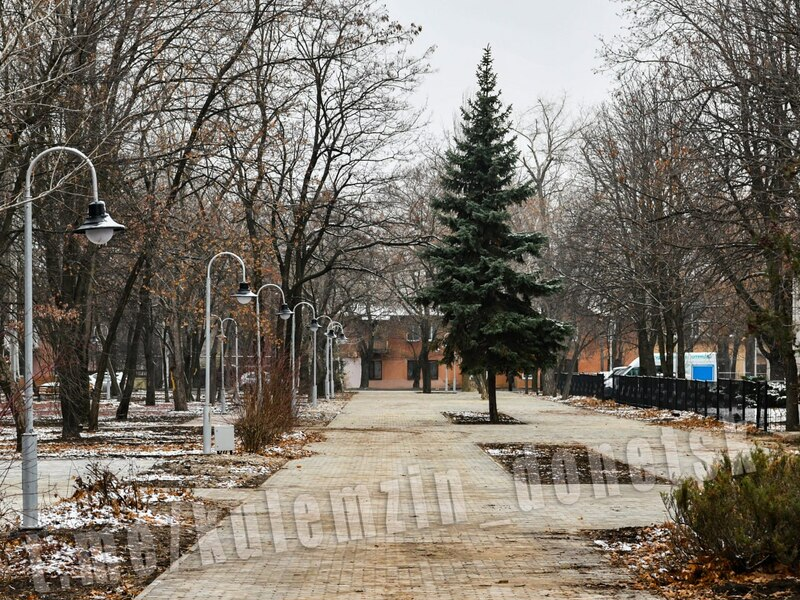 В Донецке завершается благоустройство сквера &quot;Строитель&quot;.