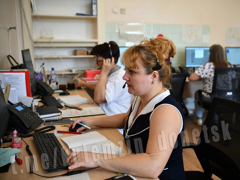 Горячая линия «1-500», по которой можно записаться на приём к врачу продолжает свою работу.